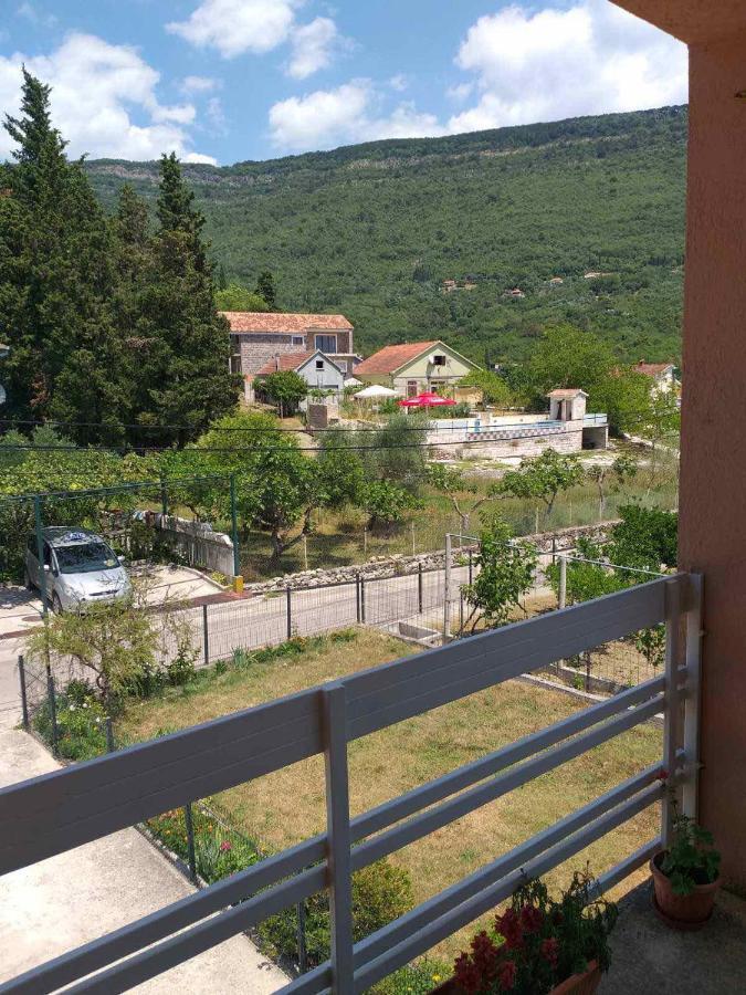Apartment Davidovic Tivat Exterior foto